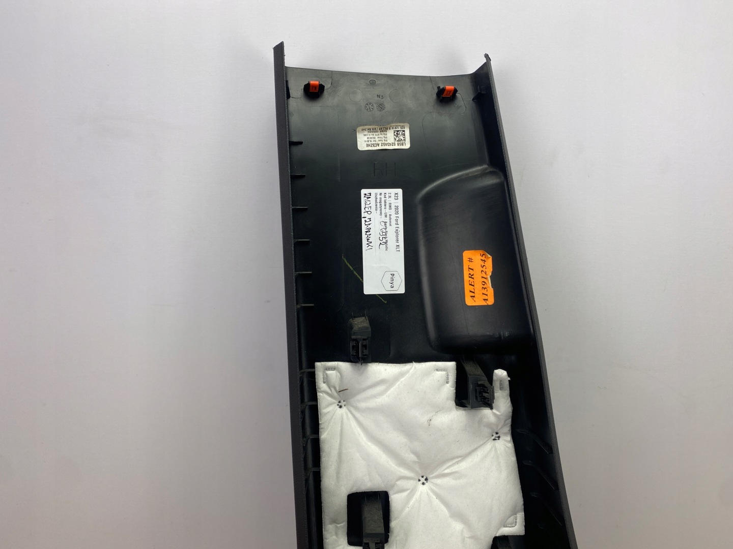 side Slupka B cover right Ford Explorer MK6 2020+ USA