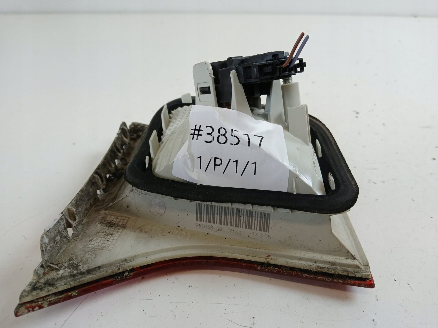 AUDI A4 B7 light right rear part sedan trunk door