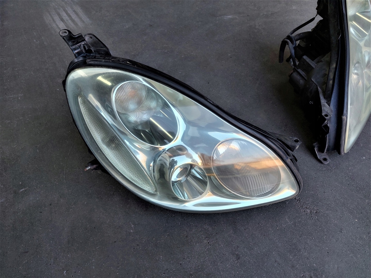 light front front left right LEXUS SC II 430