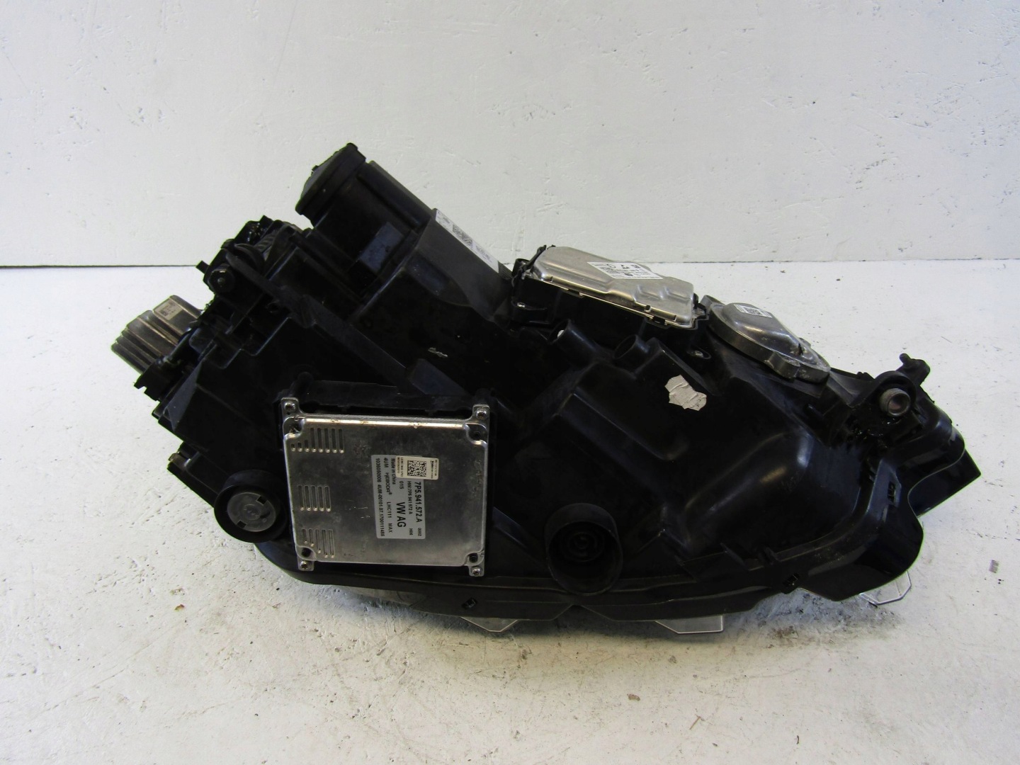 VW Sportsvan lift light left Full Led 517941081