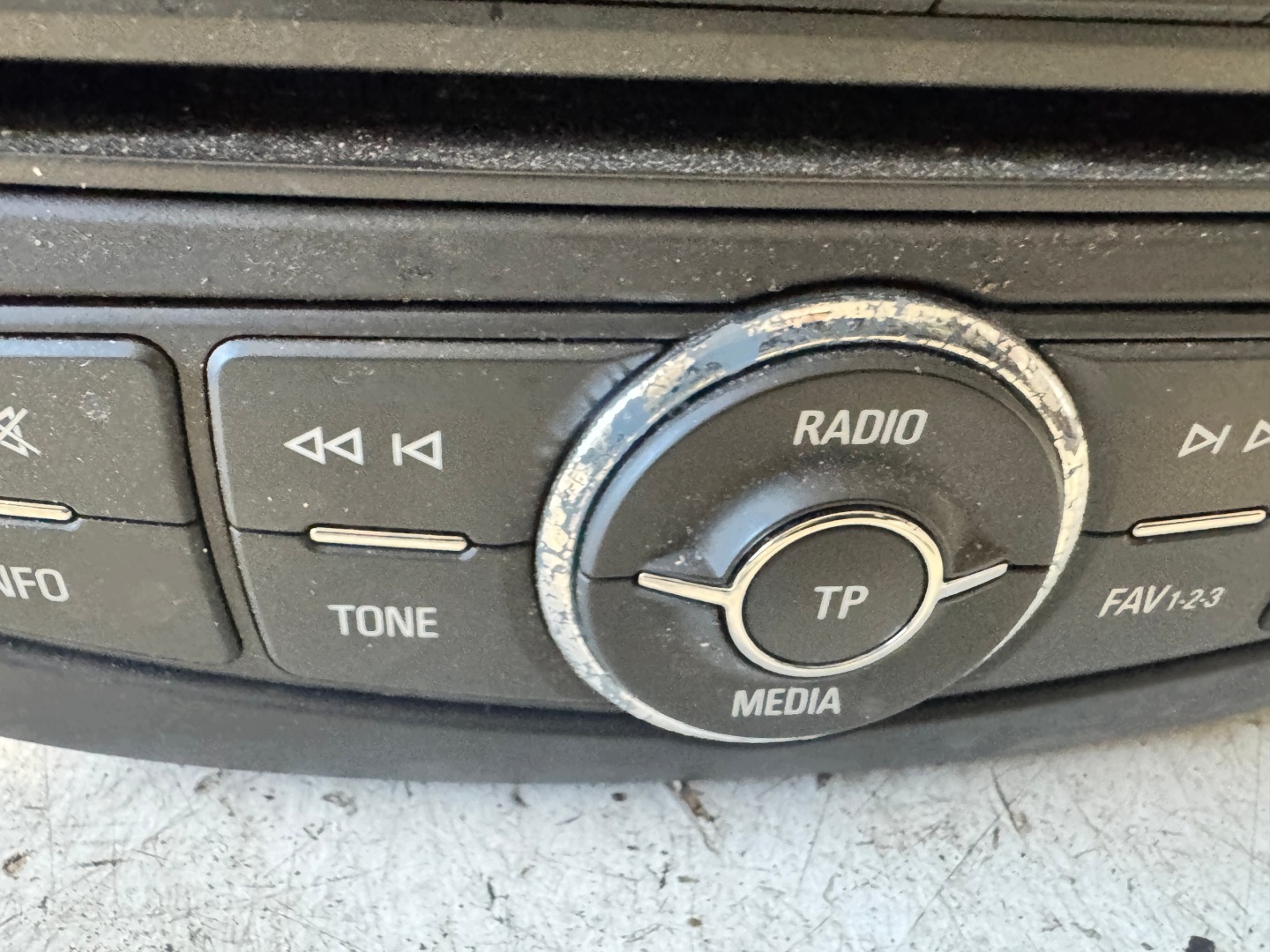 OPEL ADAM CORSA E RADIO ZWYKLE original Z BLUETOOTH 13446529