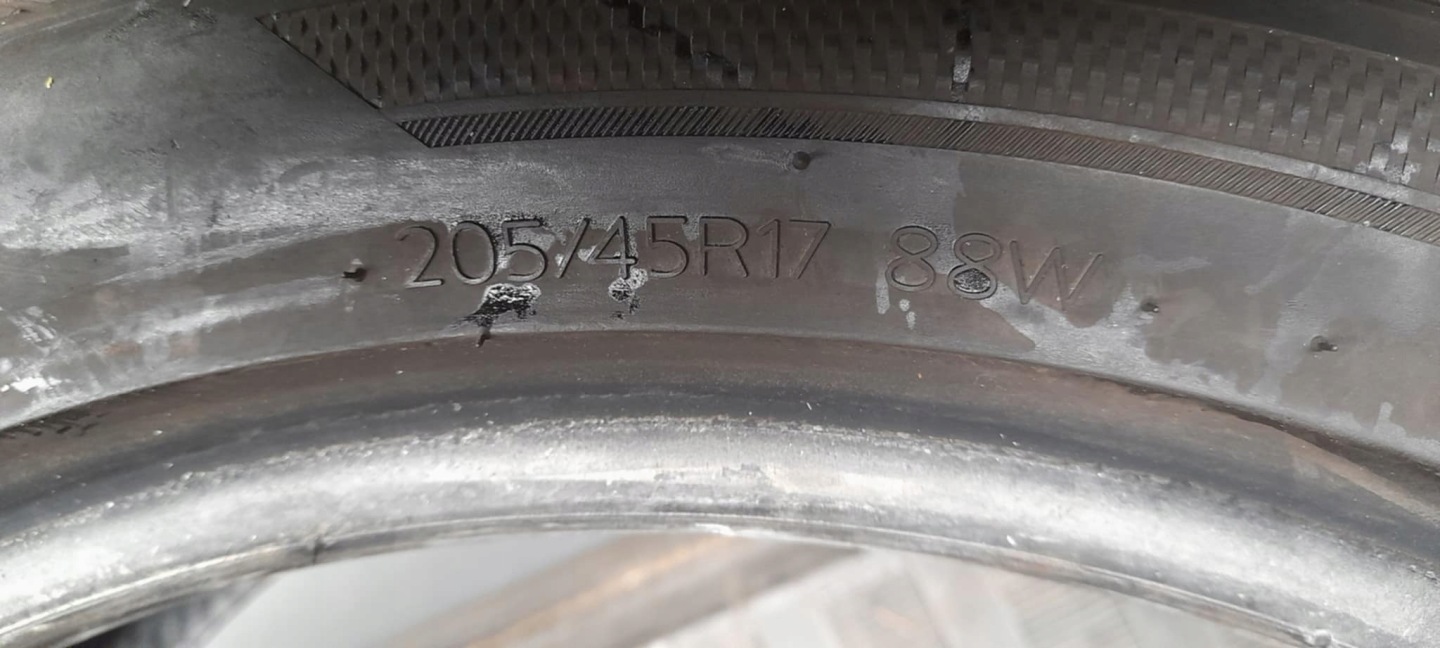 HANKOOK VENTUS S1 EVO3 205/45R17 88W XL