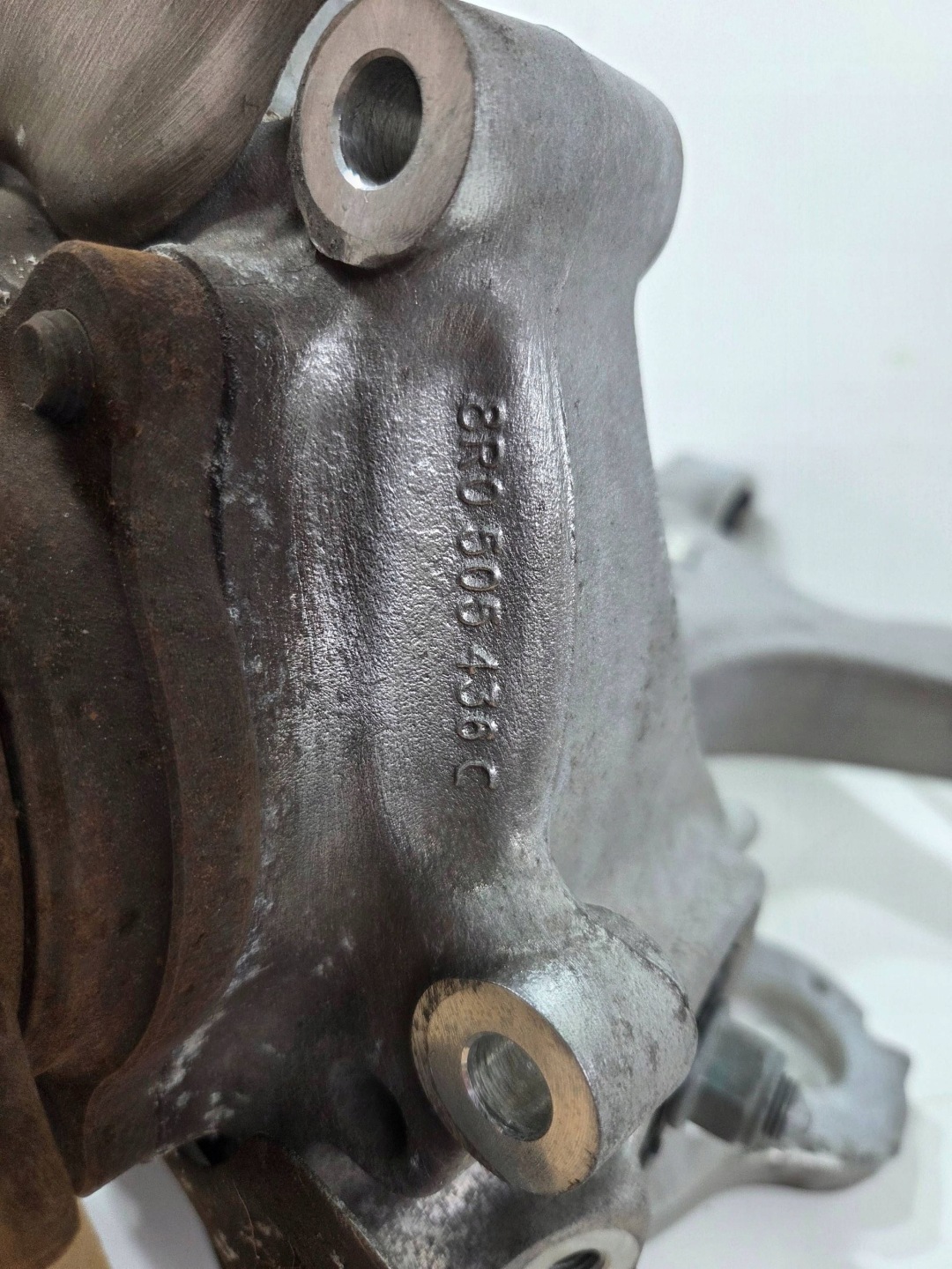 Porsche Macan (95B) swing rear right 8R0505436C (Z699)