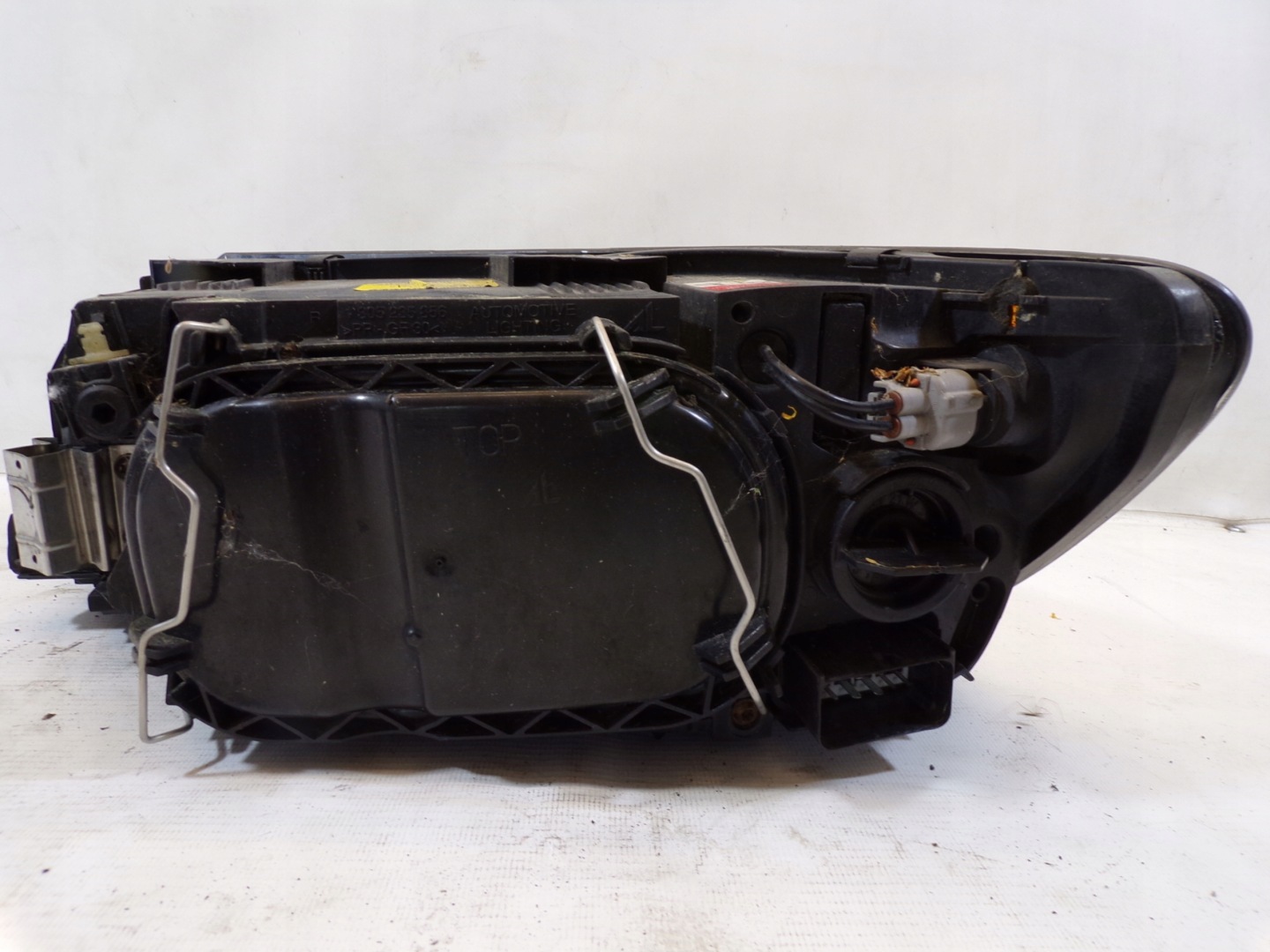 light front front right VOLVO V50 XENON