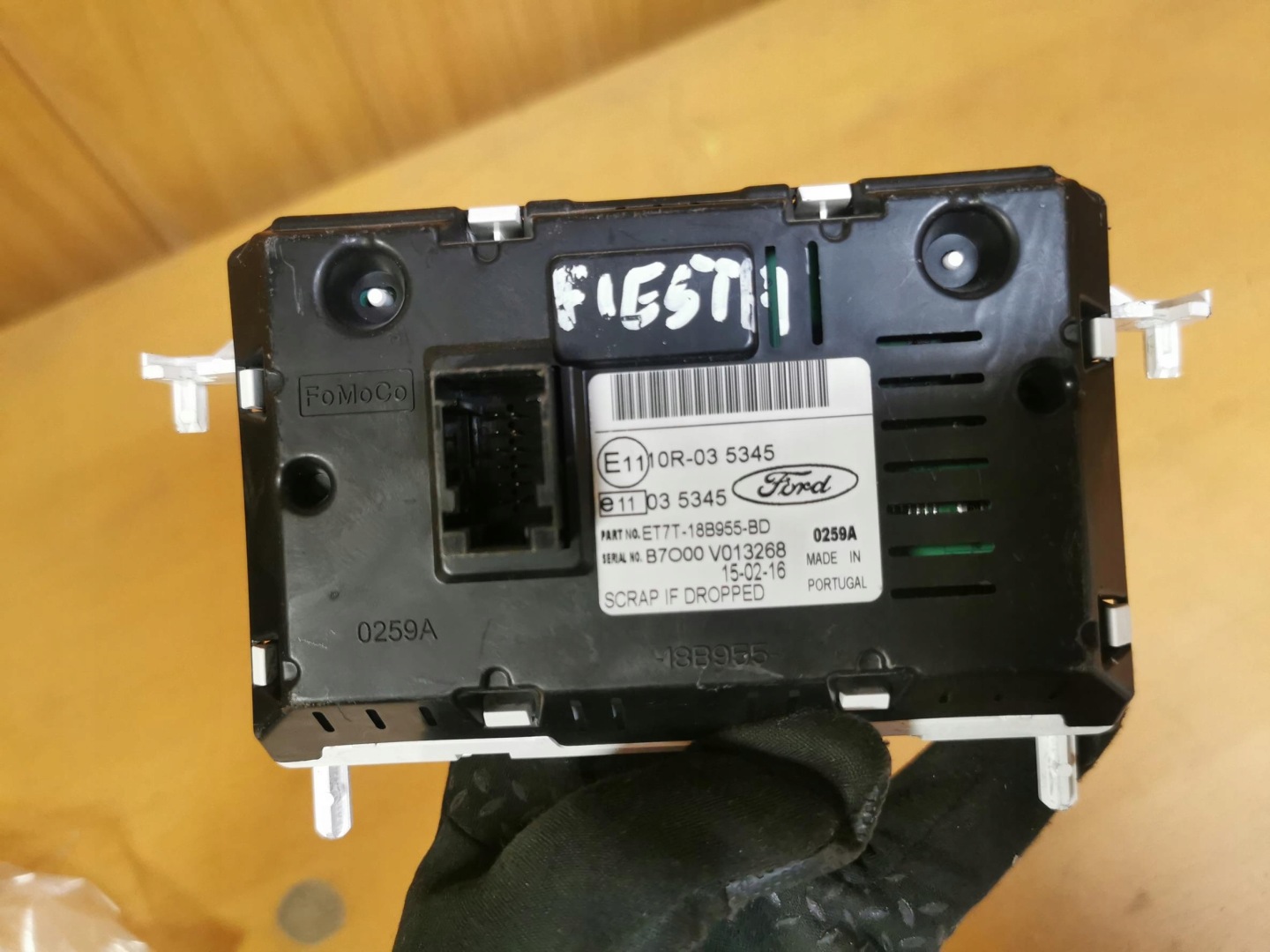 display FORD FIESTA MK7 ET7T-18B955-BD