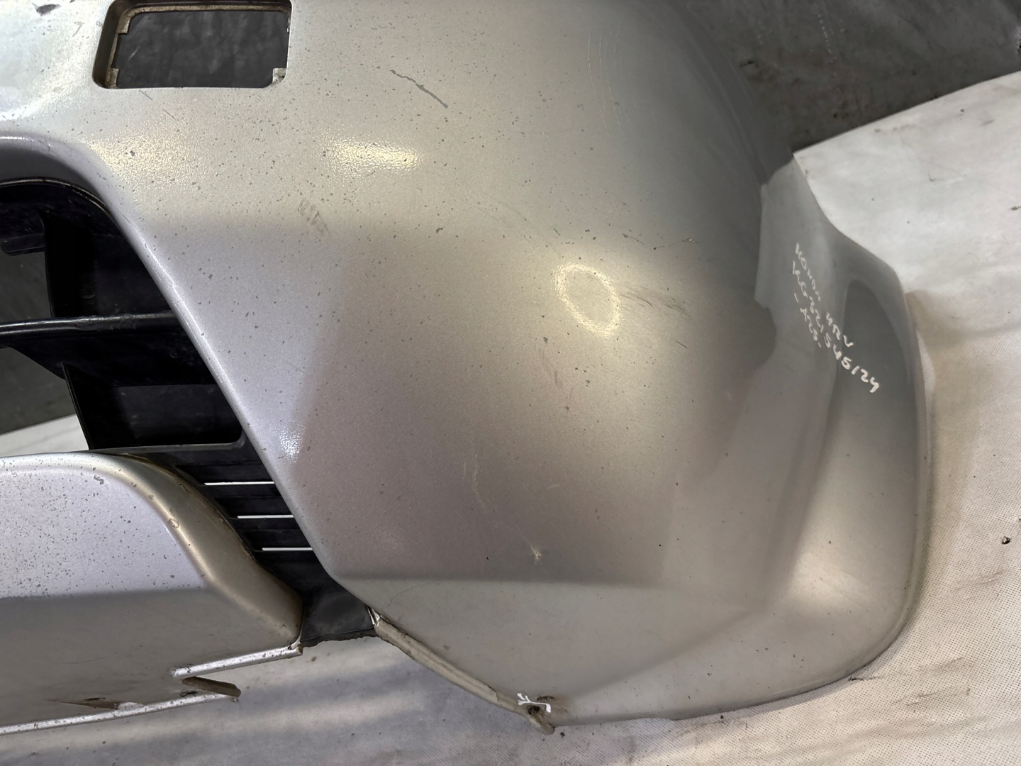 front bumper Honda HR-V and przedlift k: NH583M