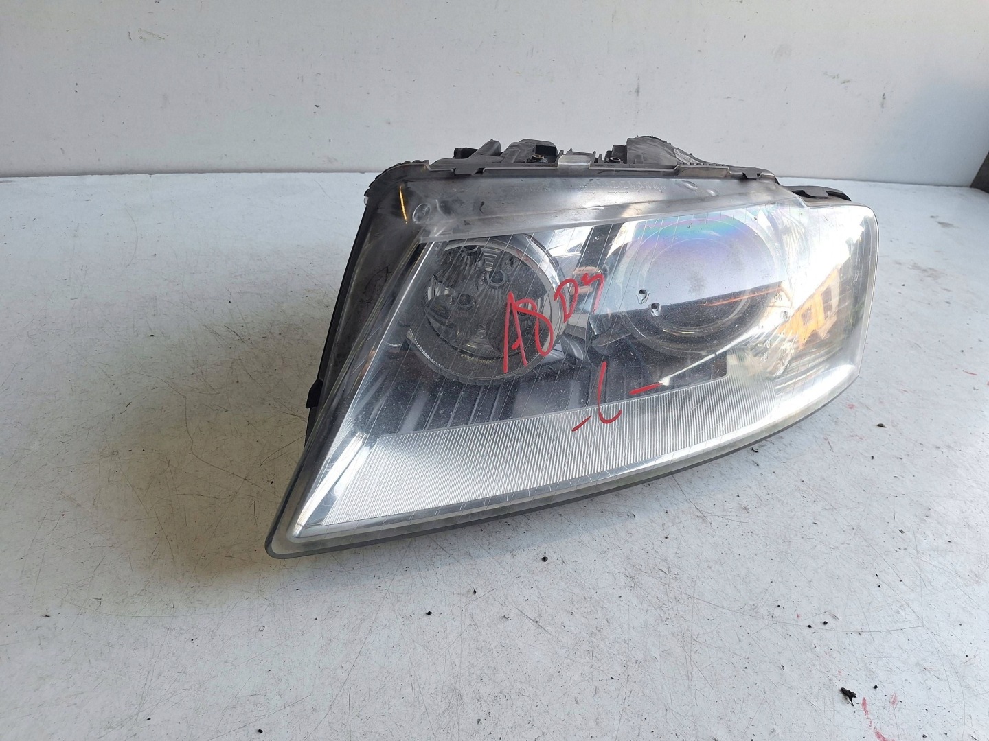 AUDI A8 D3 LIFT 05-09 light left XENON UK-ANGLIK 4E0941003