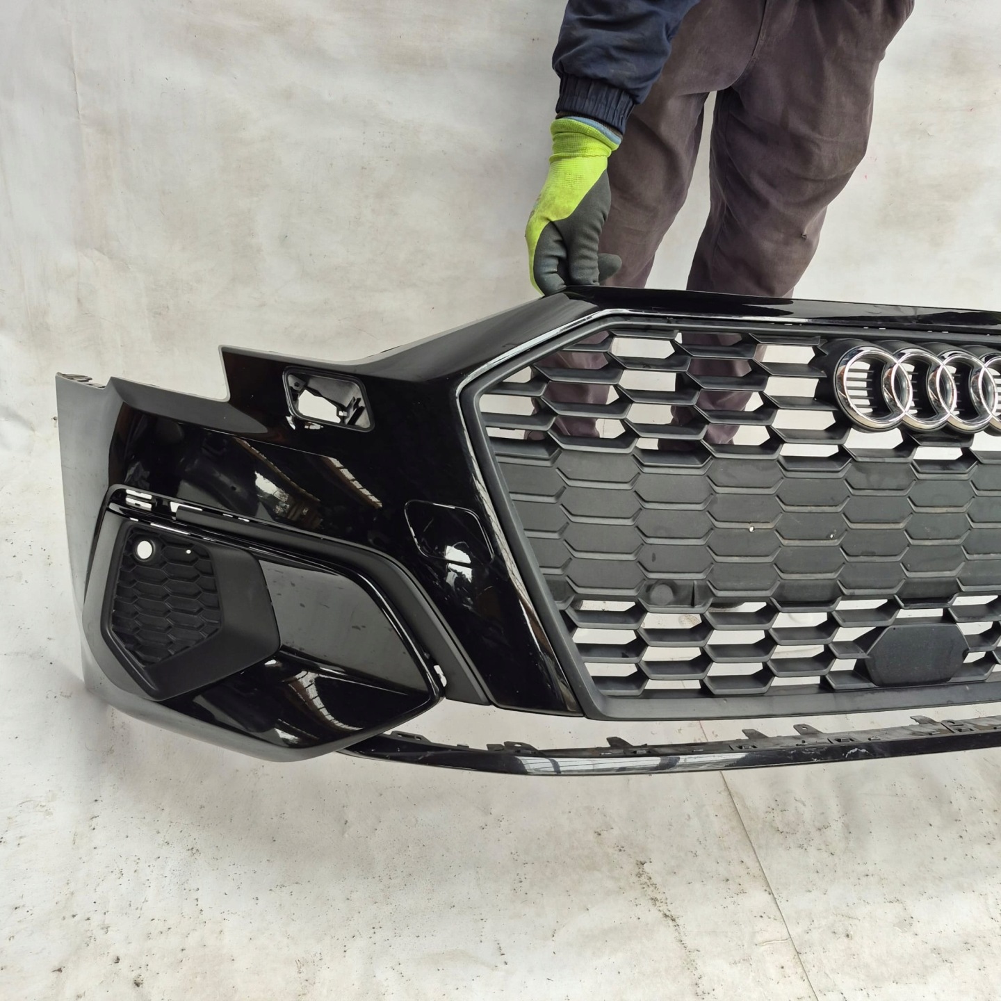 AUDI A3 IV 4 8Y 20-24 bumper front front washer PDC