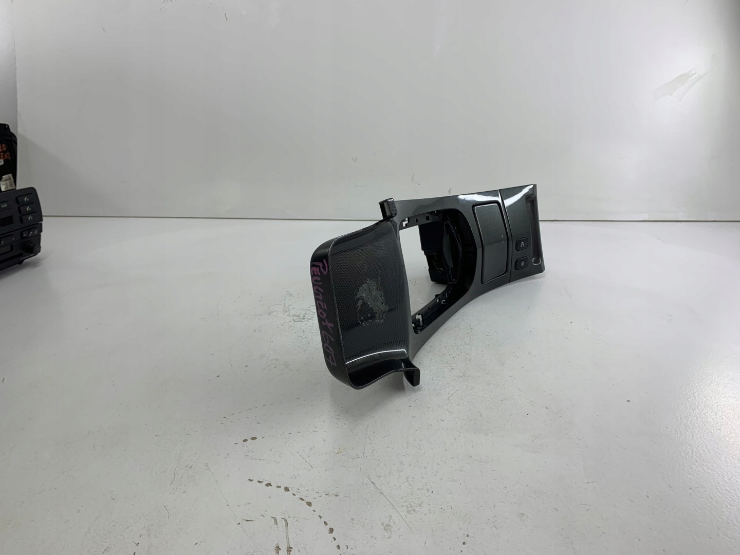 PEUGEOT 607 PANEL TUNEL Moyenne Console 9629448077