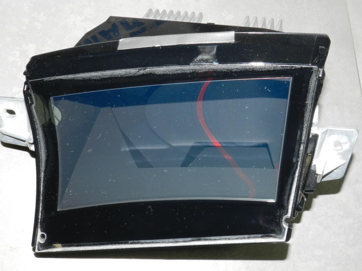BMW X1 F48 HEAD UP display 6819701