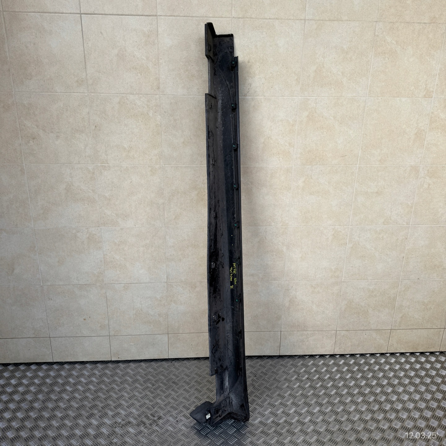 moulding threshold right threshold HYUNDAI TUCSON II 87754-D7000