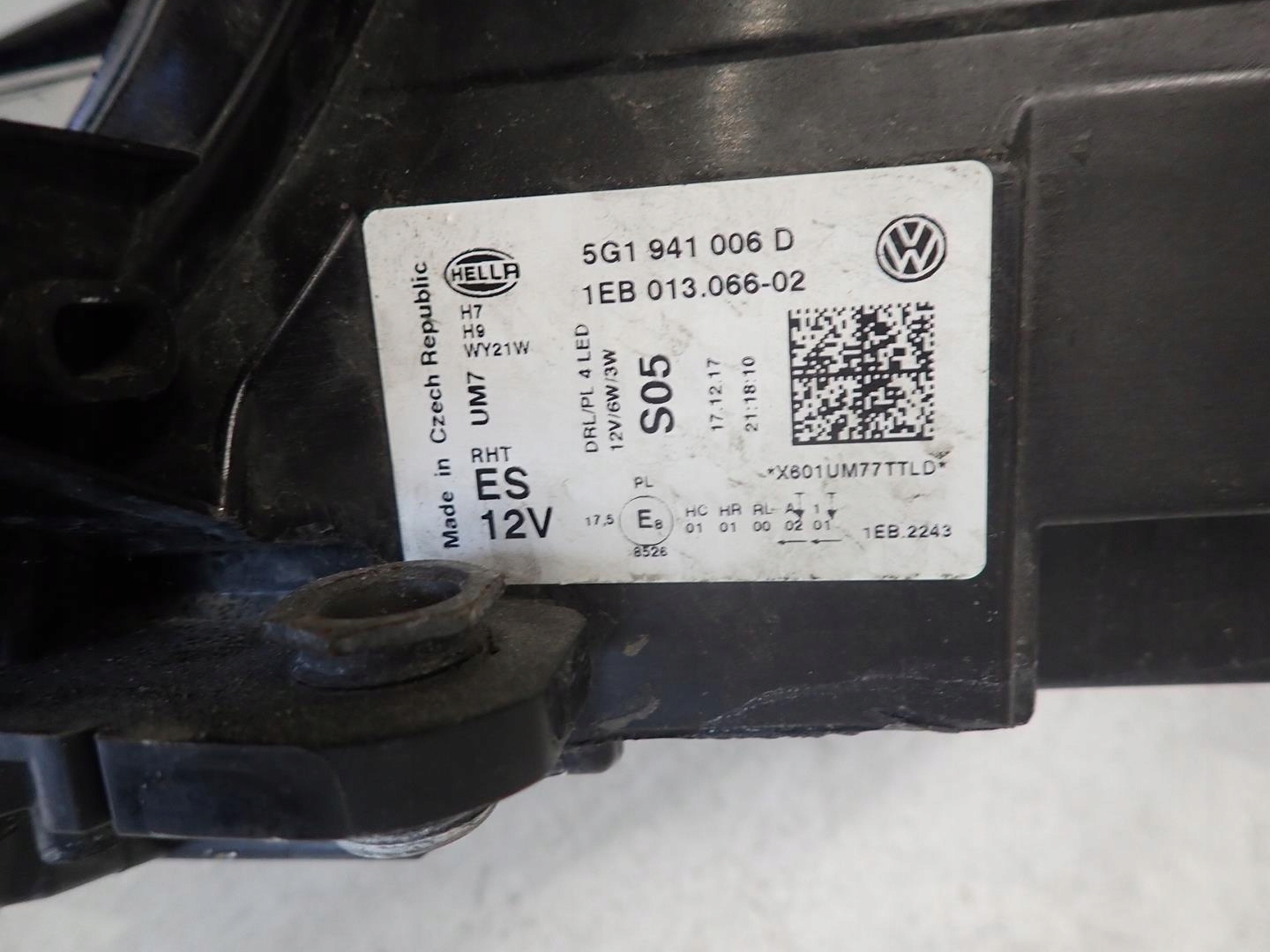 light front front right VW GOLF VII LIFT 2017- LED 5G1941006D