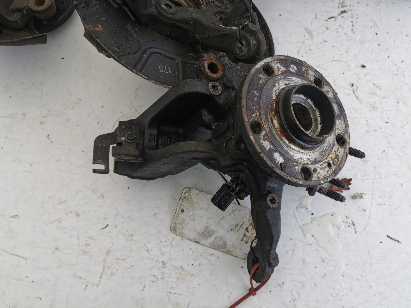 VW CADDY swing right JARZMO OSOBNO original