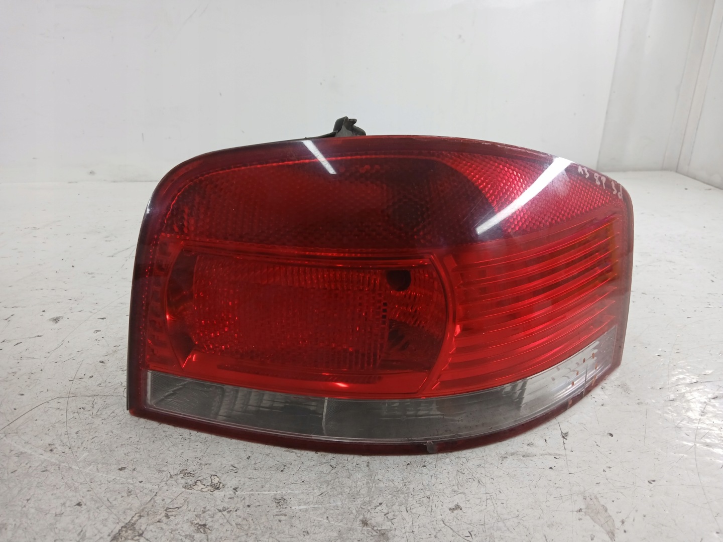 AUDI A3 8P 3D light right rear part rear