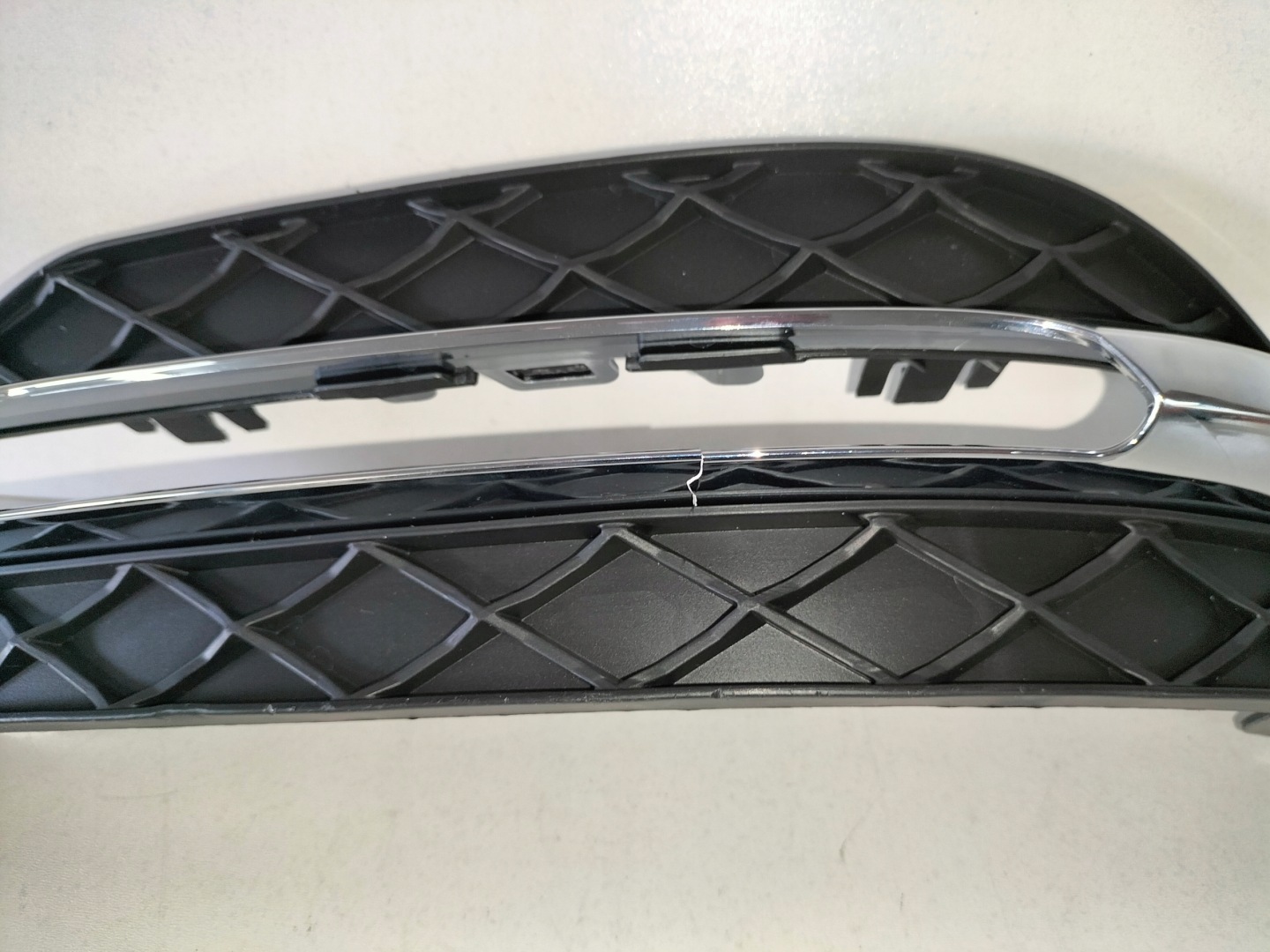 grille grid left MERCEDES C KLASA W204 LIFT 11