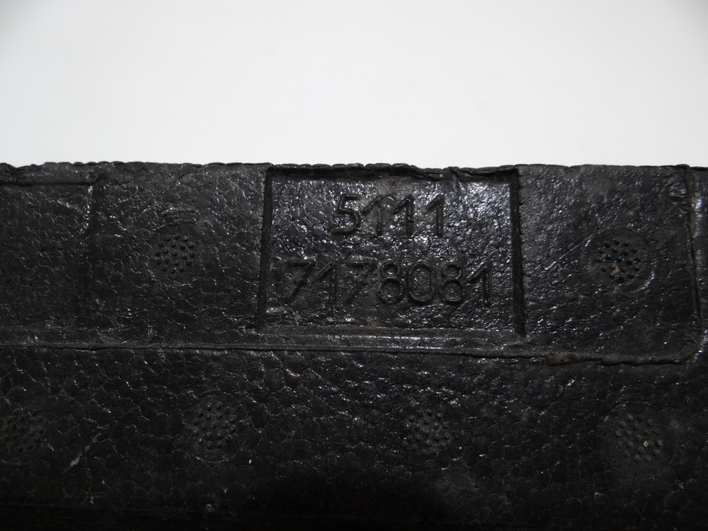 ABSORBER nárazníku levý předek BMW E60 E61 7178081 (4822551)