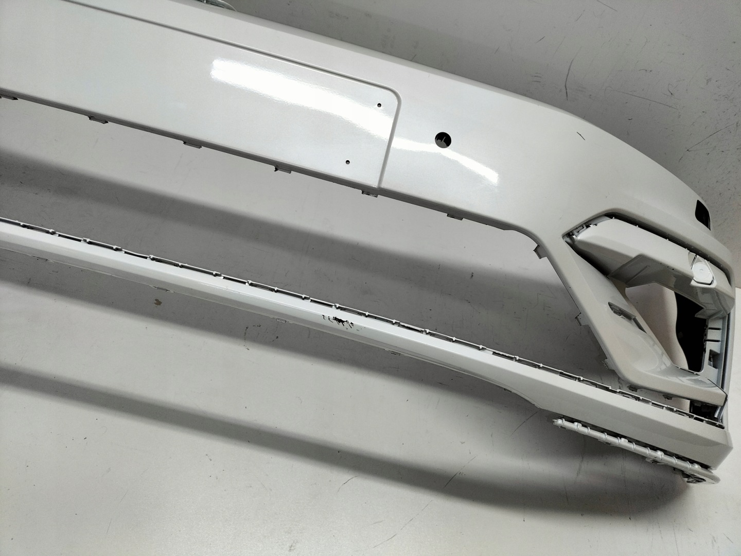 front bumper front VW TOURAN 3 III 15- R-LINE