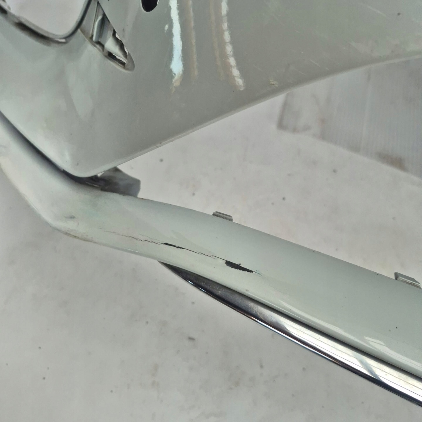 MERCEDES B-KLASA W247 AMG 18- bumper front front PDC