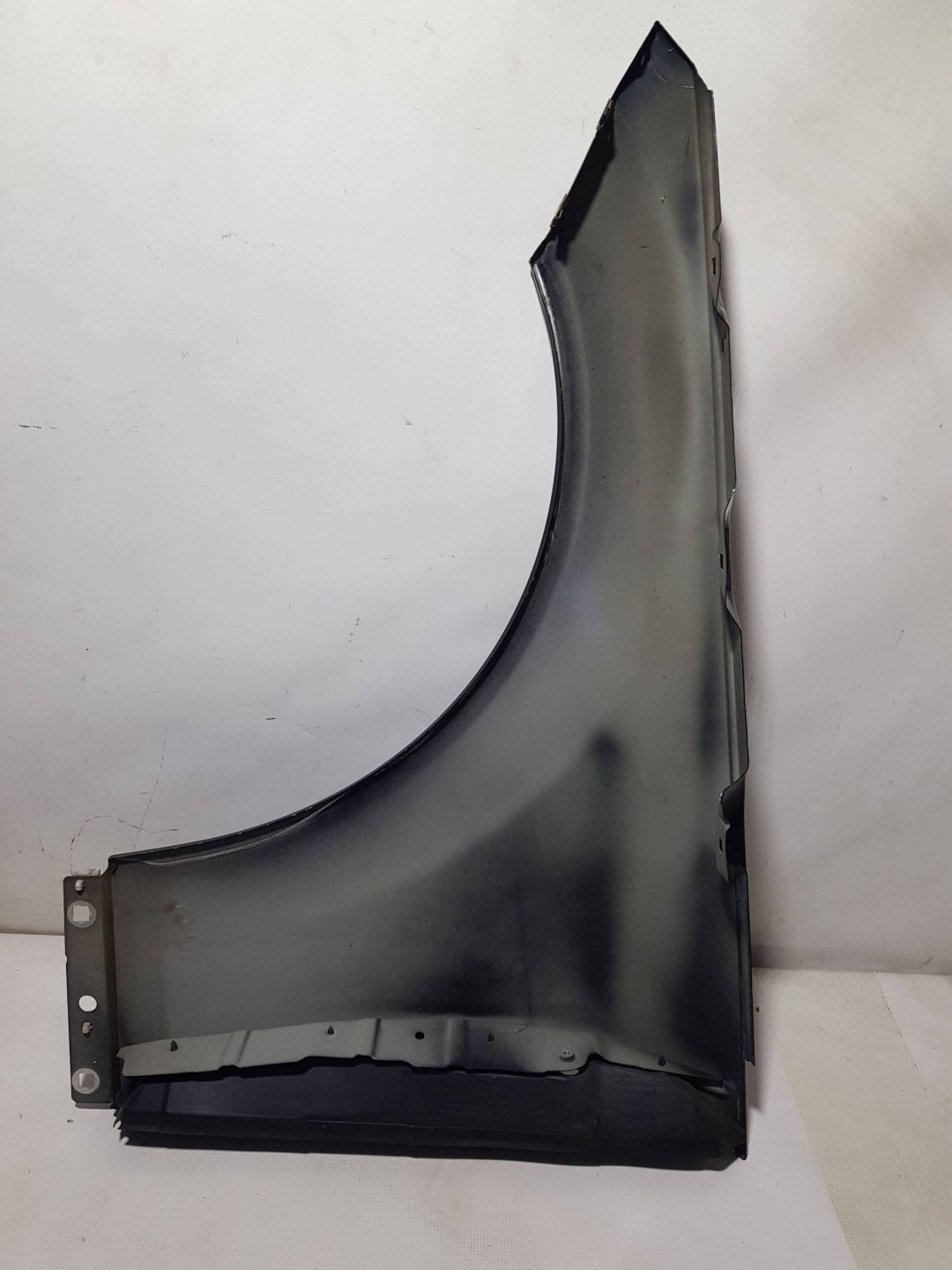 fender front front right Mercedes C W204 197 c197