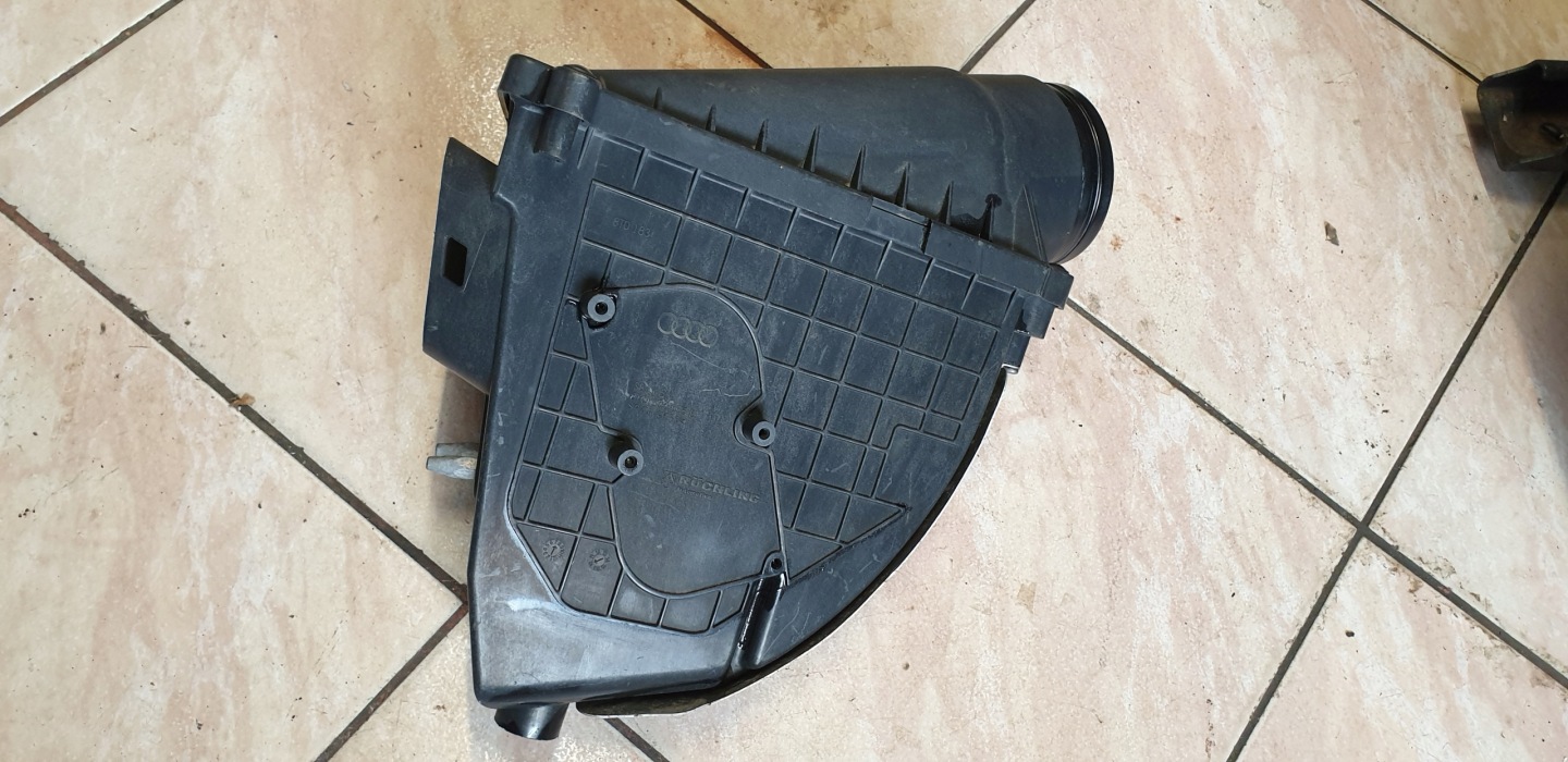 Gehäuse filter luft links AUDI A5 RS5 RS4 8T OE