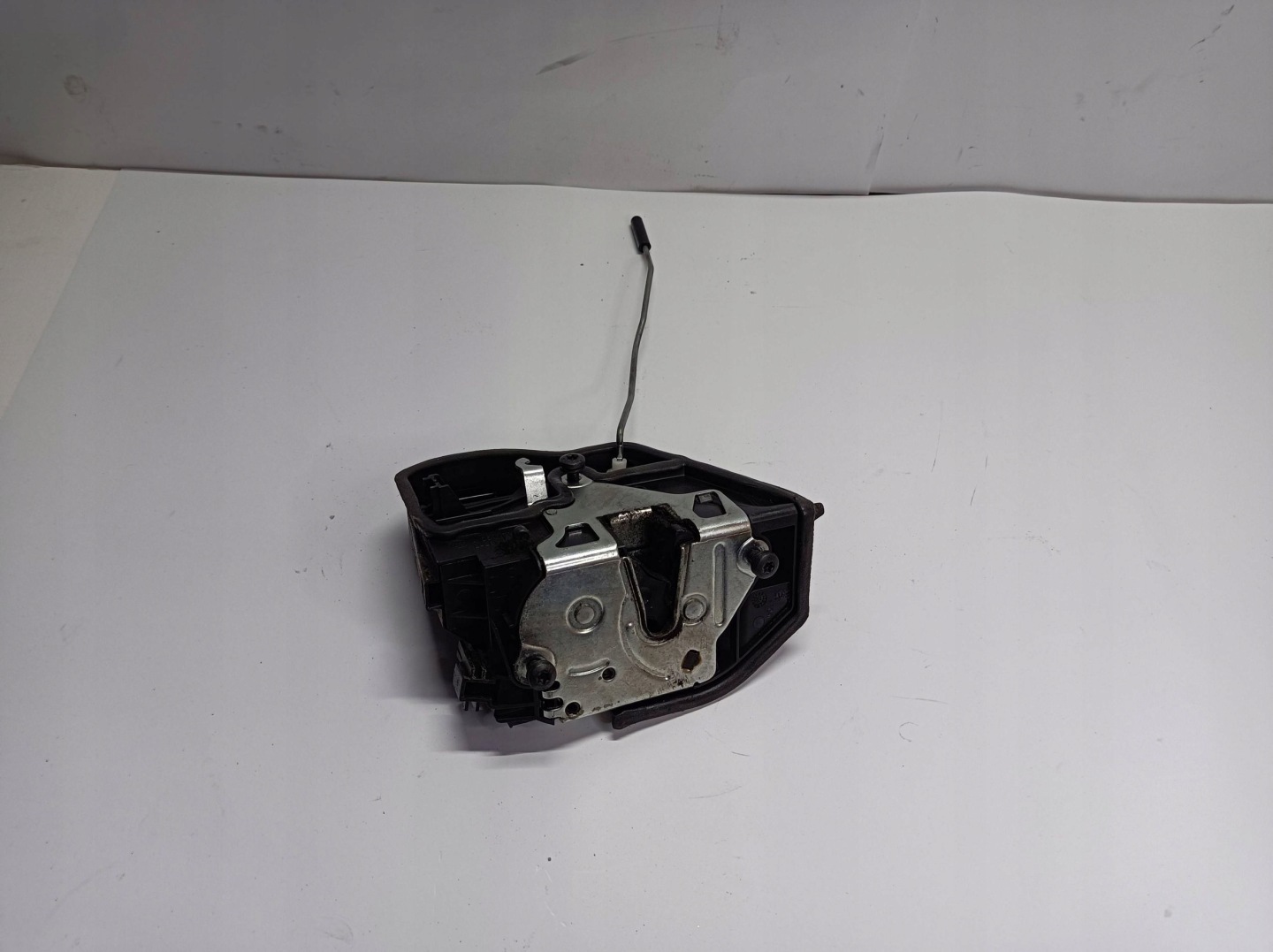 lock door tylnych BMW E81 E87 F20 E90 F30 F10 E60 F01 E83 E70 7202148