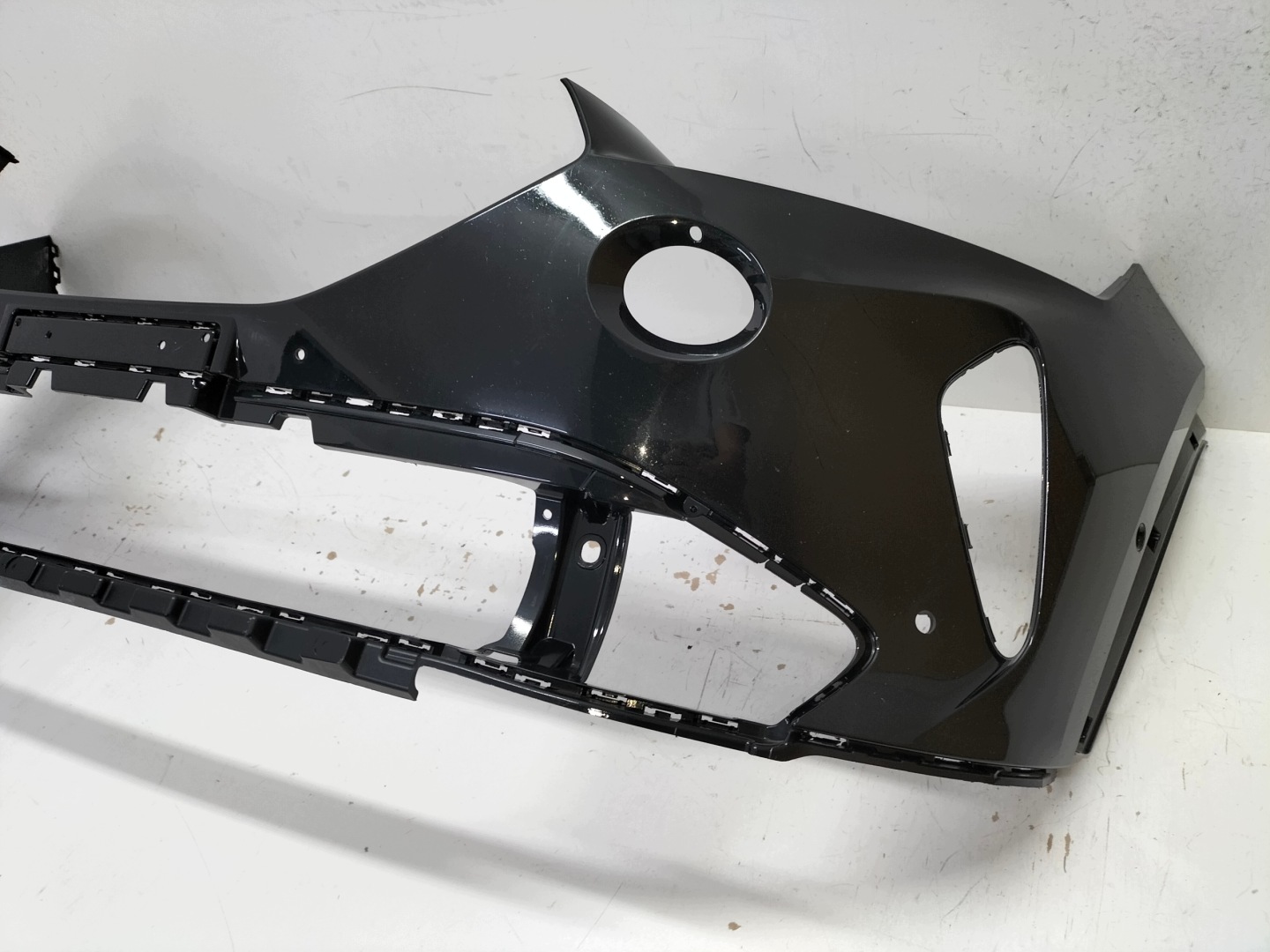 front bumper front CUPRA FORMENTOR 20- wersja without washers, below PDC