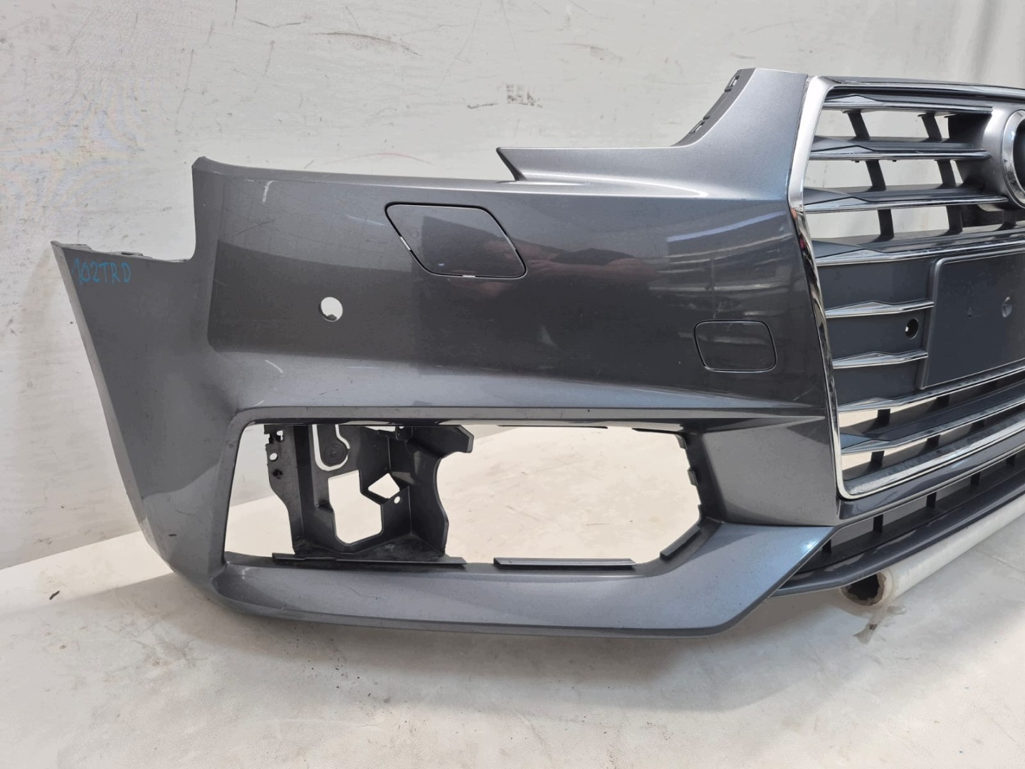AUDI A4 B9 8W S-LINE 15-19 bumper front front SPR 4XPDC 8W0807437F