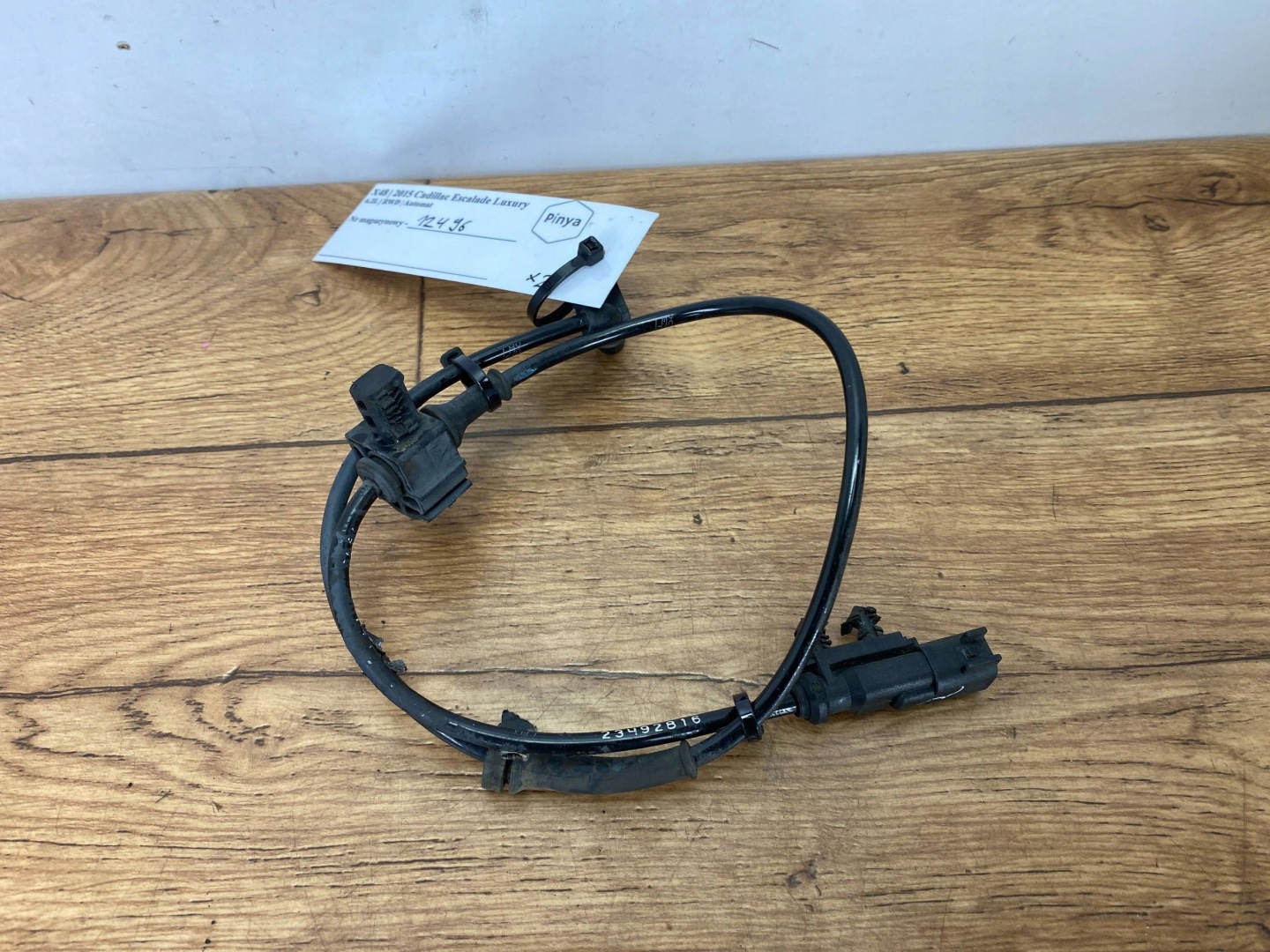 Sensor ABS heck L=P Cadillac Escalade IV 2015+