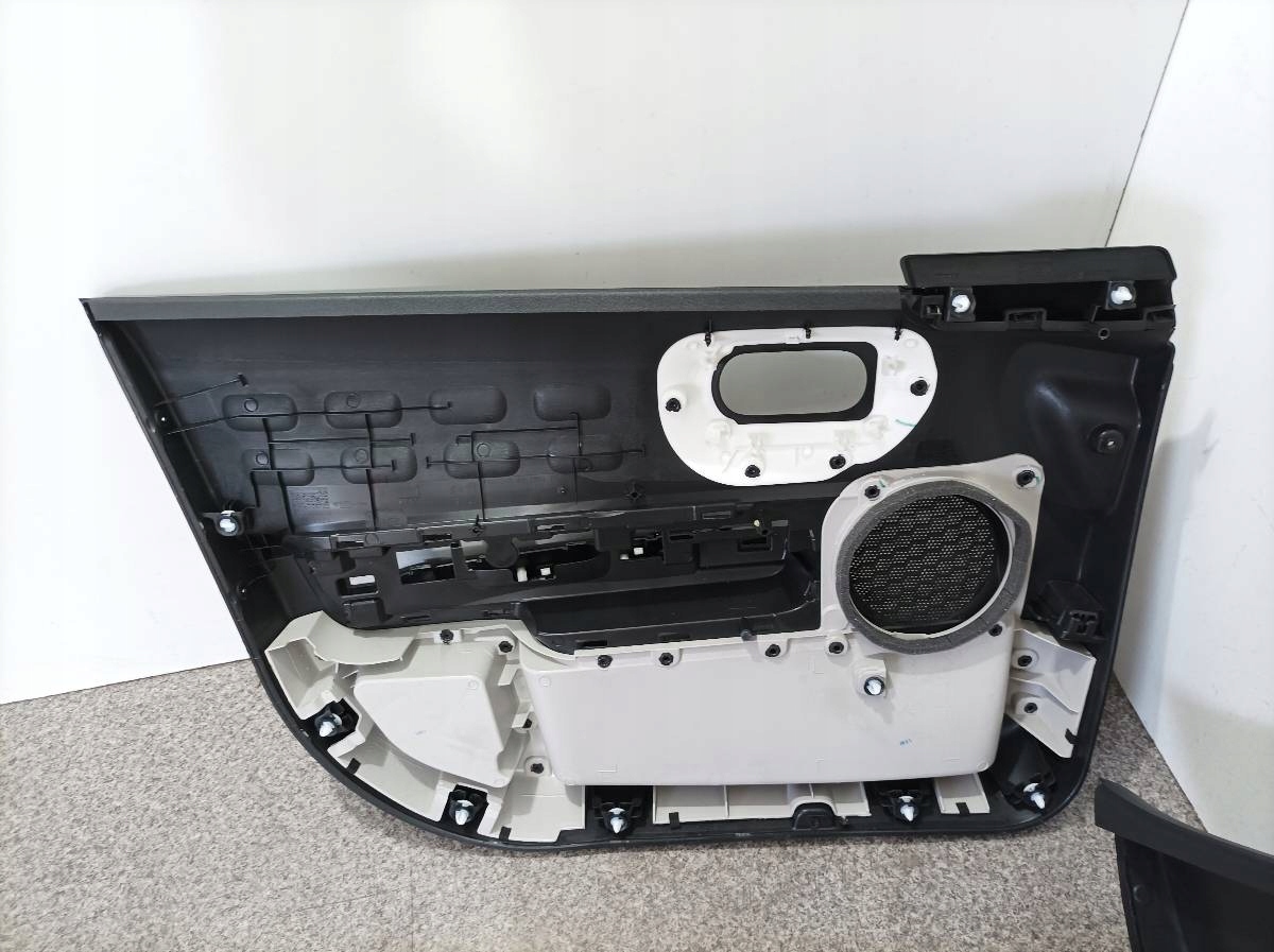 upholstery side right left front rear part KOMPLET Citroen C3 III (2016-2024)