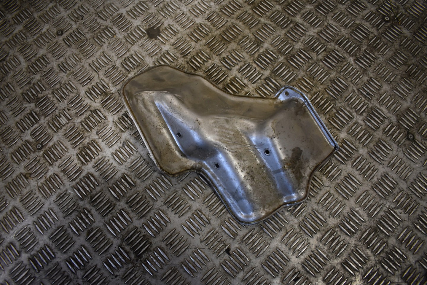 IDEALNA Blende Abdeckung TERMICZNA MERCEDES W167 1