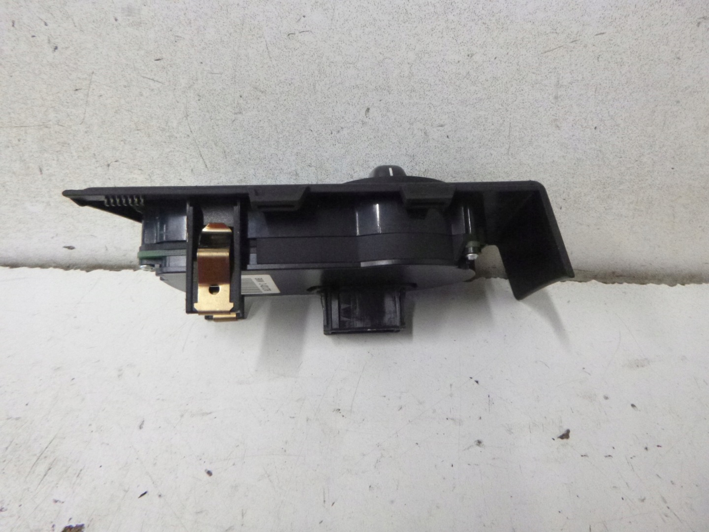 light switch BMW X3 E83 2008r. 3420276