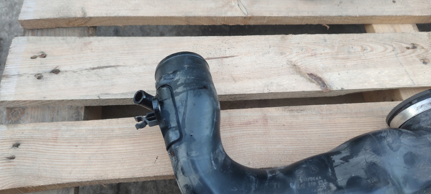 pipe air hose OPEL MERIVA B 1.7 CDTI 55577107