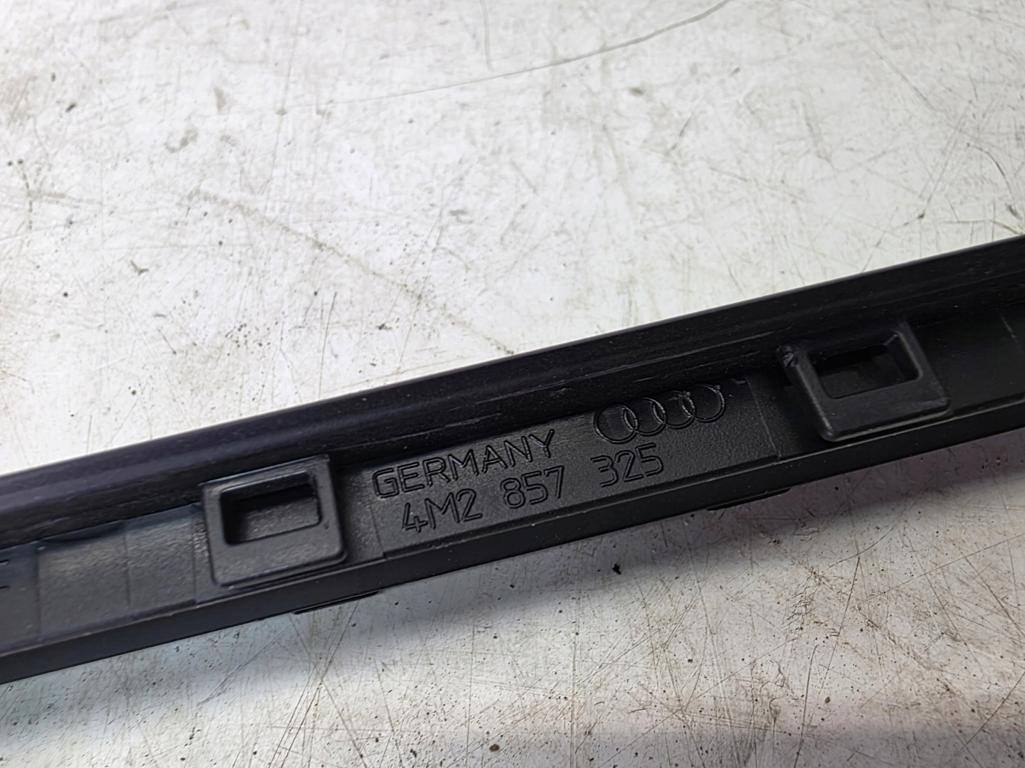 frame ODTWARZACZA MUZYKI AUDI Q7 4M 4M2857325