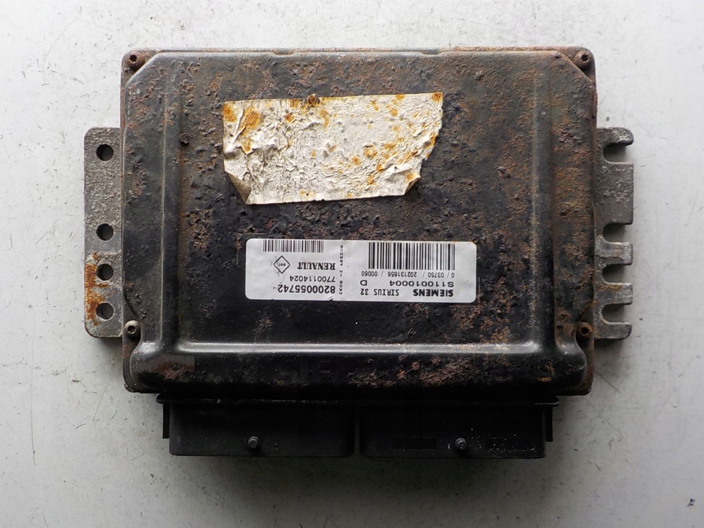 RENAULT computer Centralina S110010004D 8200055742