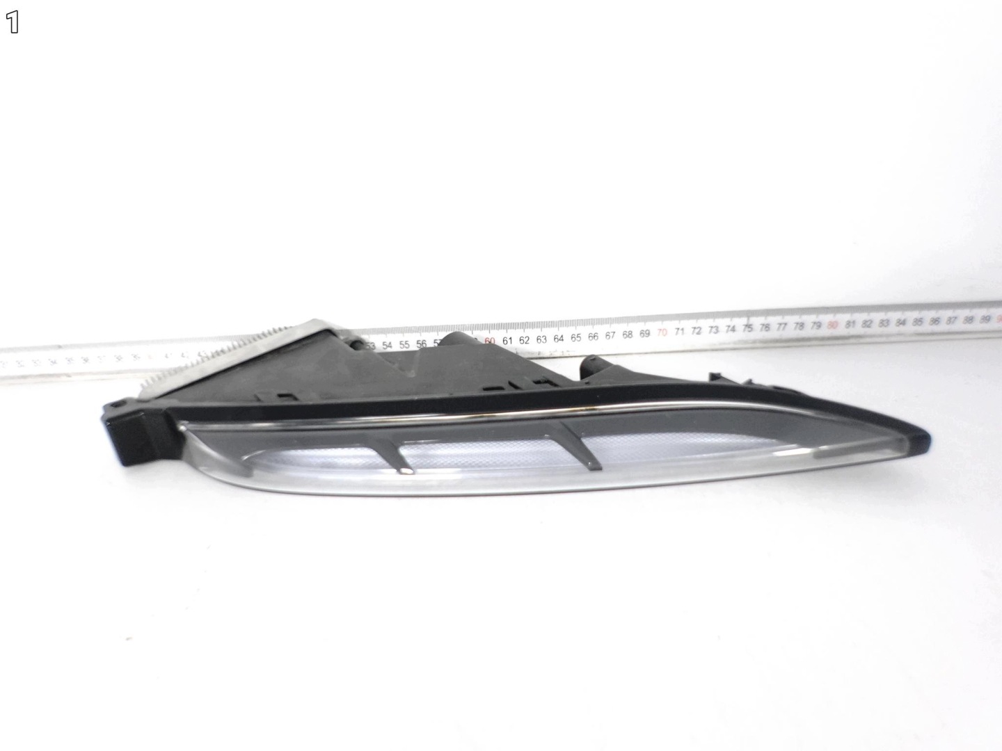 PORSCHE MACAN and 95B LIFT 19- light LED DRL indicator W bumper right