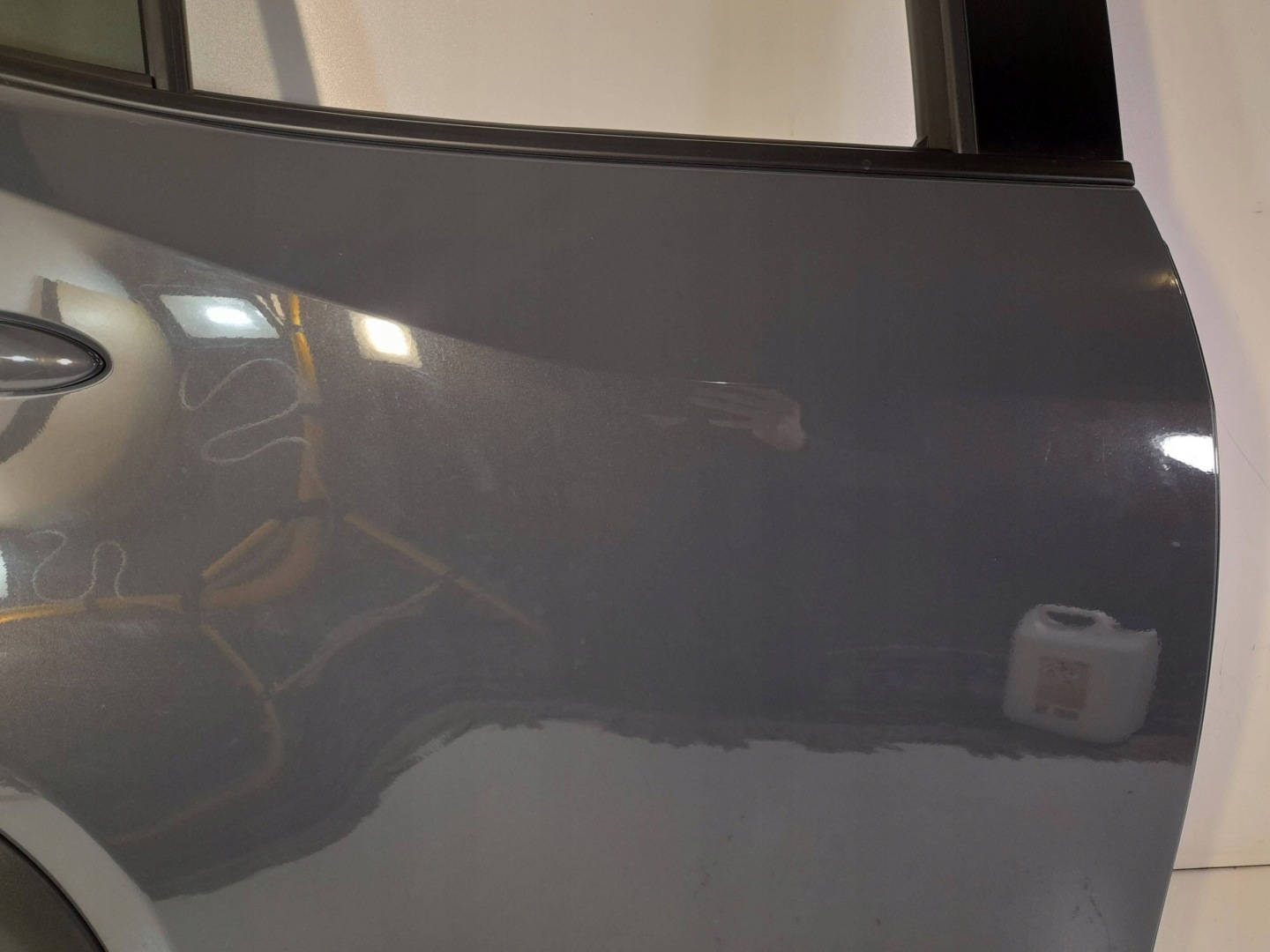 Toyota Yaris Cross door rear. right (T446)