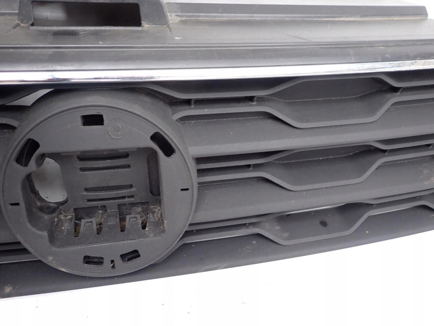 VW T-ROC 17-21 grill grille