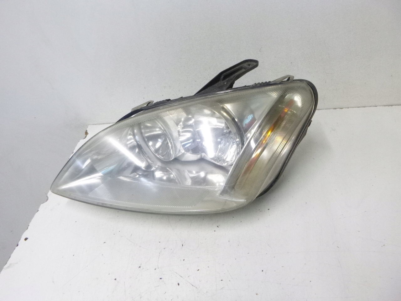 light front left Ford C Max 2005r.