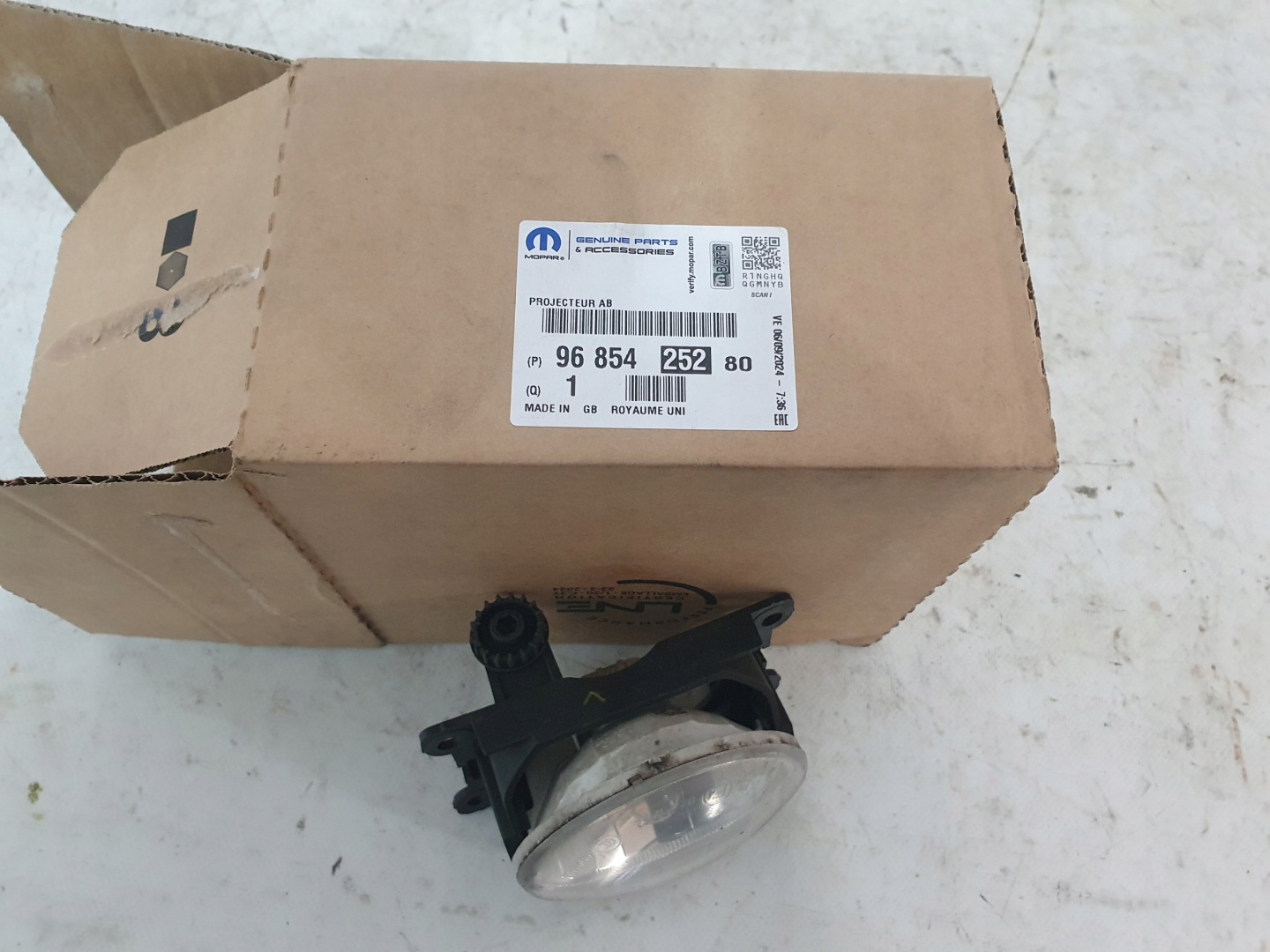 NEBELSCHEINWERFER CITROEN PEUGEOT 9685425280
