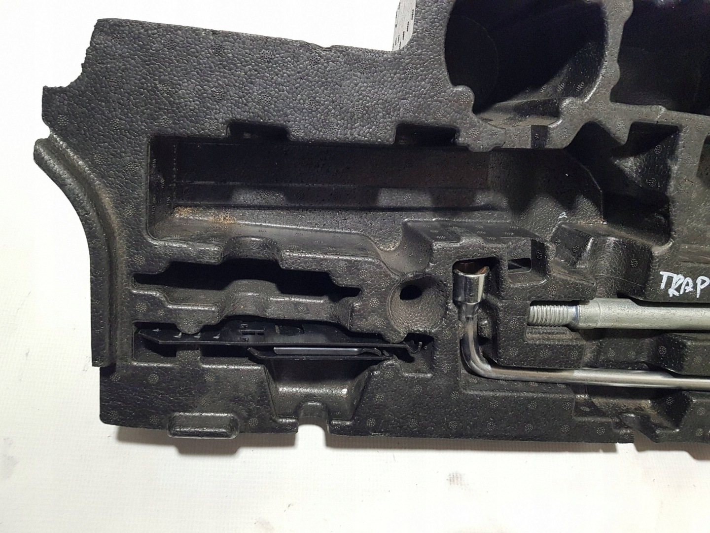 boot floor well polystirene PIANKA MERCEDES W212