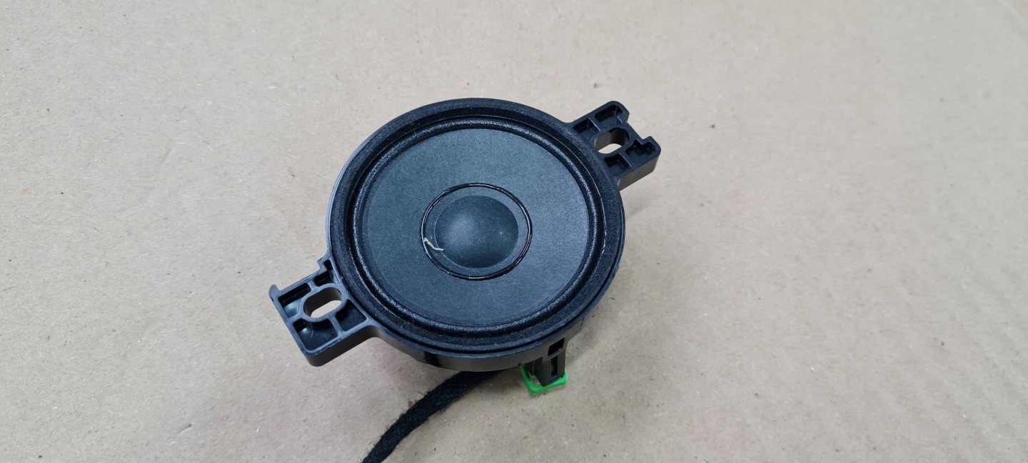 A6 C8 4K speaker CENTRALNY ECALL 4M0035454B A4 B9 8W A5 A7 4K Q5 80A