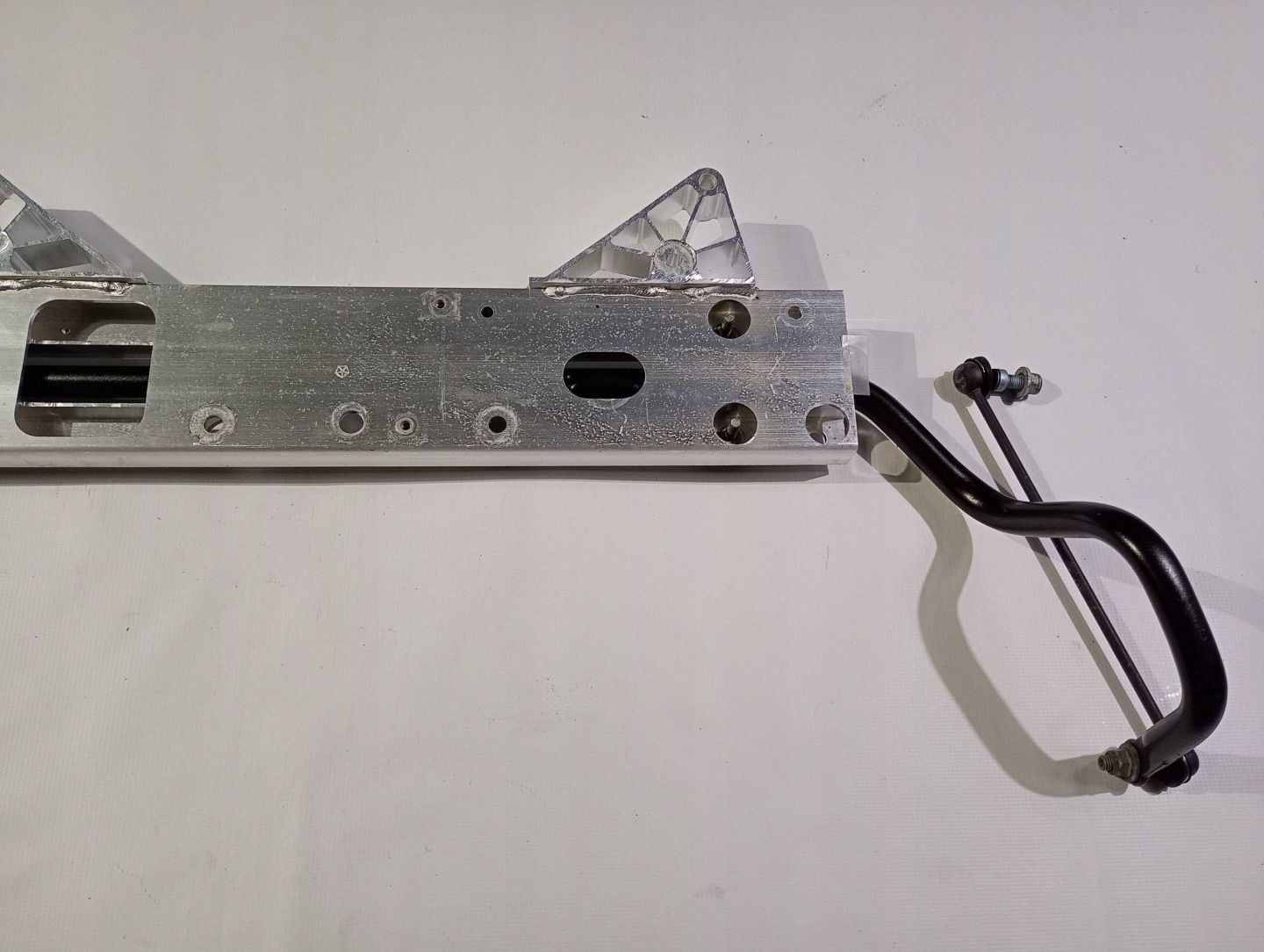 bar stabilizator front front Chrysler Pacifica 2021