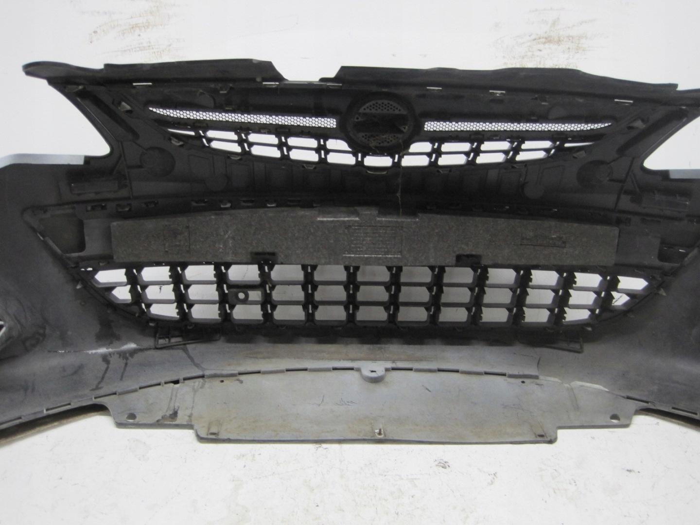 lökhárító OPEL CORSA D 11R eleje elsö