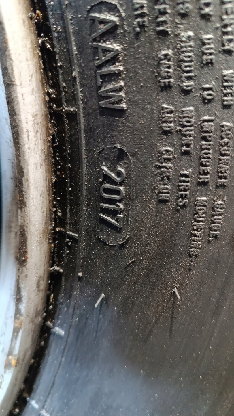 wheel disc tyre 2x R17,5 AVANT 4 SAVA 205/75 2017r