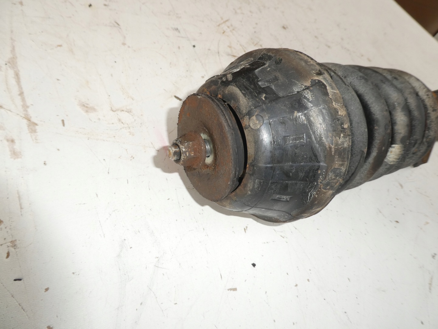 VW AMAROK shock absorber front 2H6412021