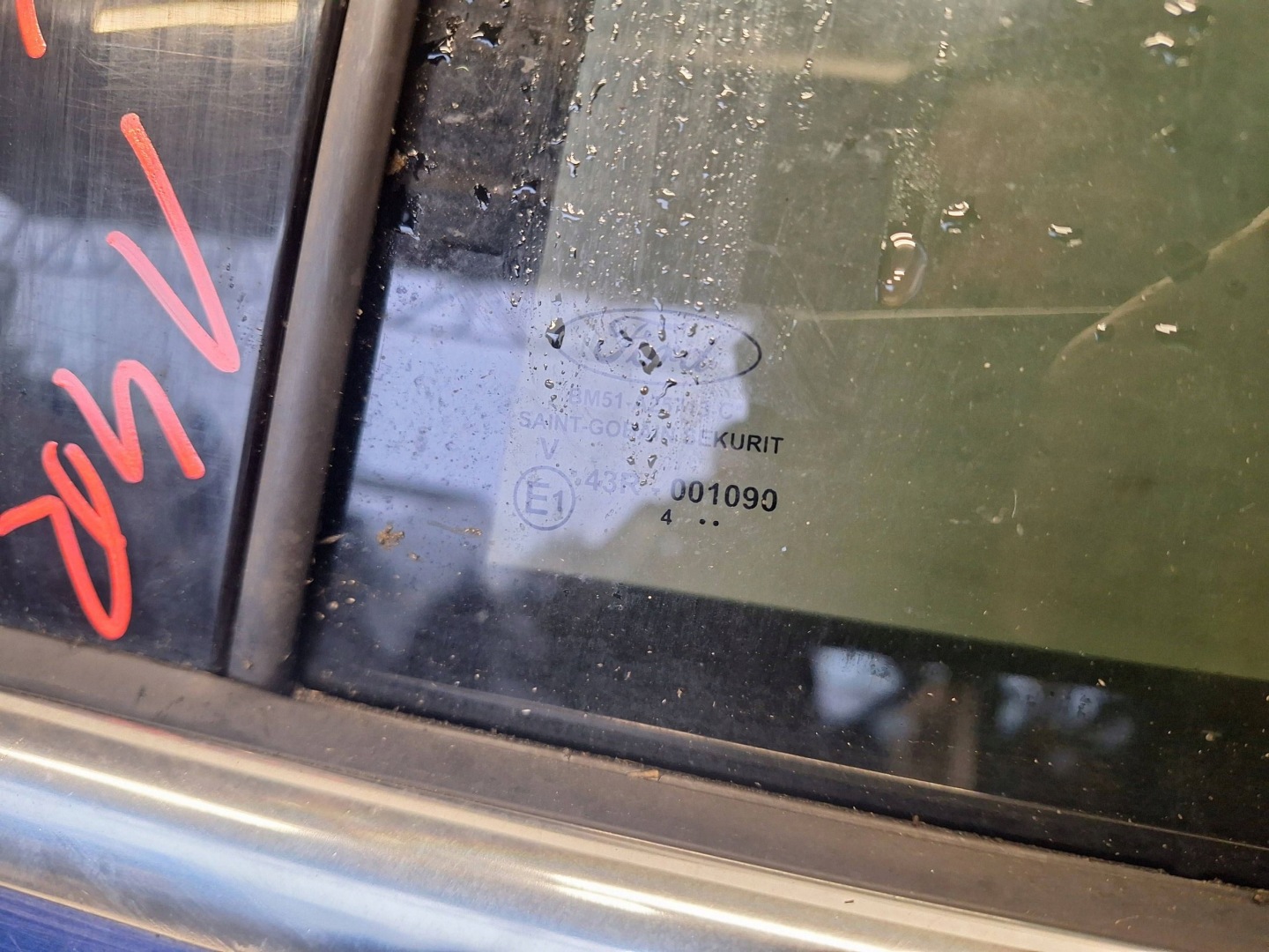 FORD FOCUS MK3 HB LIFT 14-18 Tür links heck
