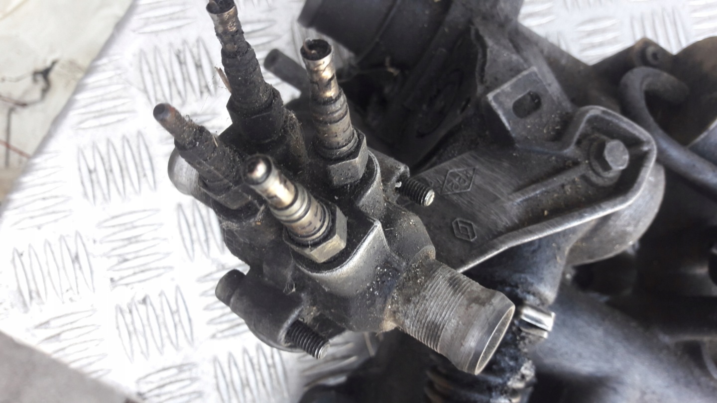 RENAULT LAGUNA II header pipe SSACY1.9 complete 82000358