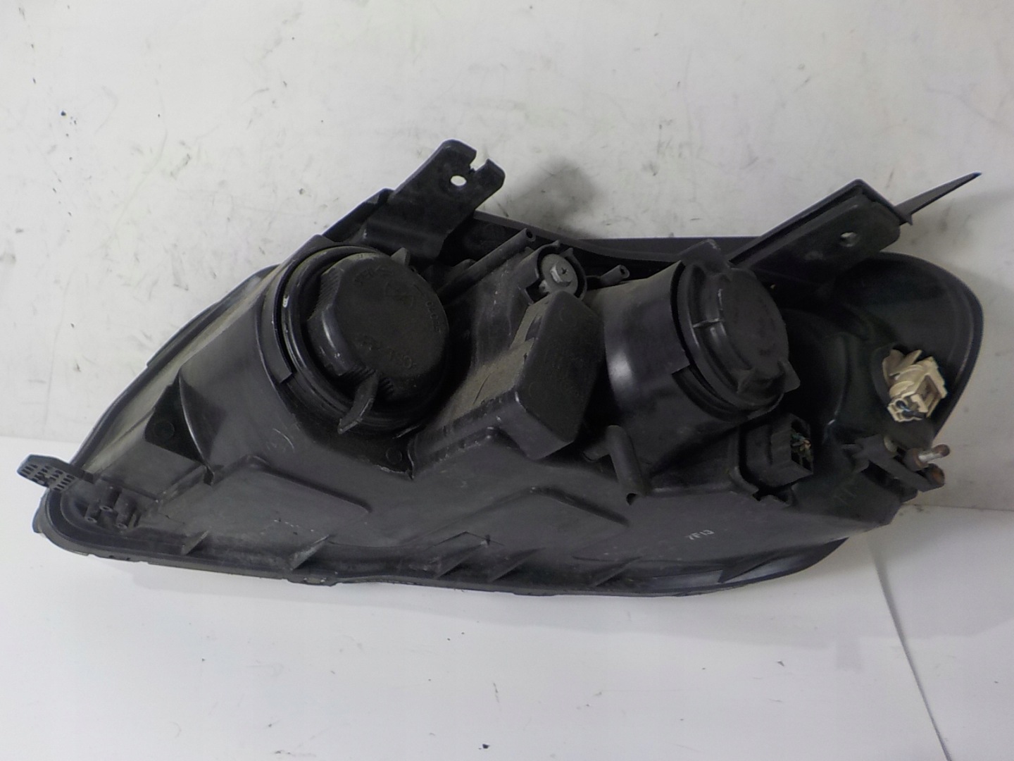 CHEVROLET CAPTIVA light right front front UK