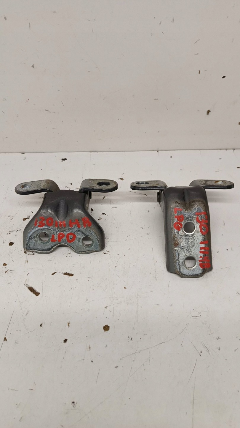 HYUNDAI I30 III hinge door left front upper 2017