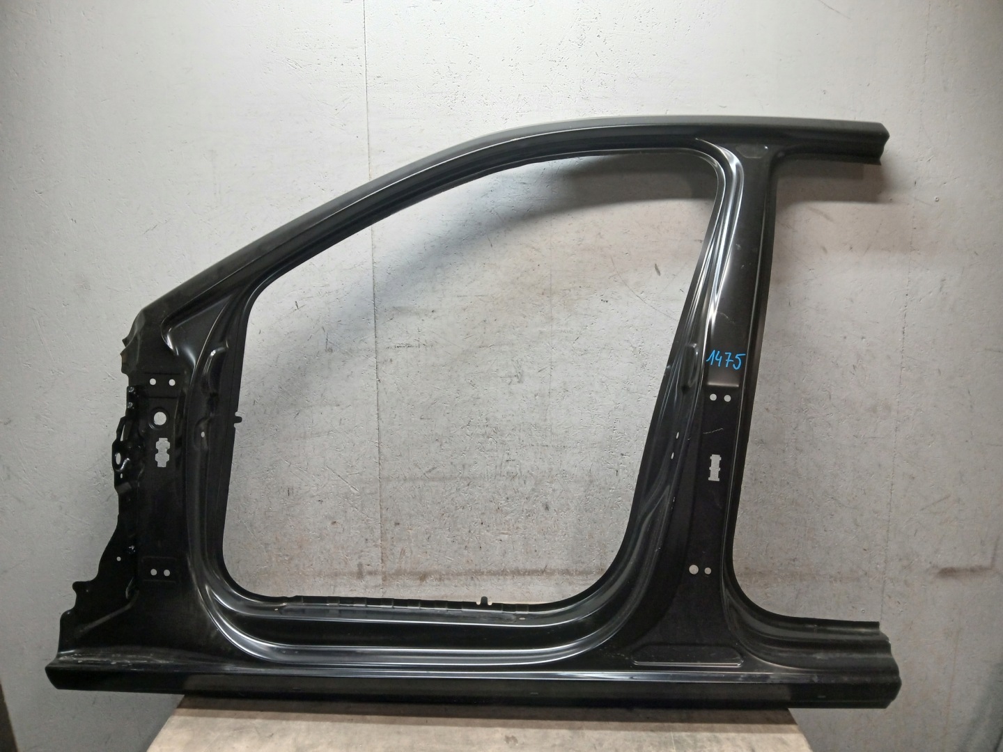 threshold pillar left AUDI A4 B9 8W 16- 8W9809839D